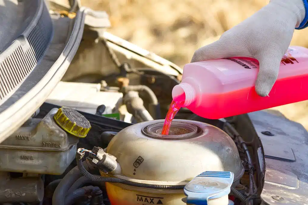 Aušinimo skysčio keitimas