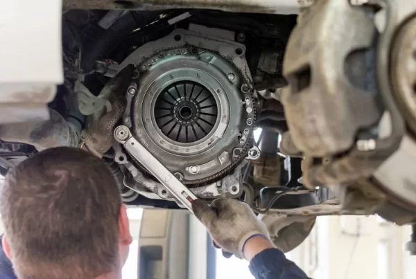 Sankabos komplekto keitimas